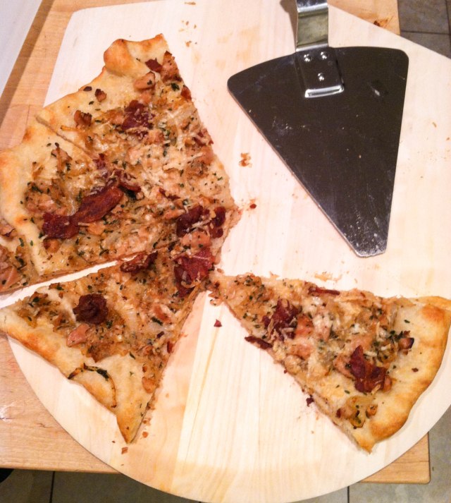 Clam, Bacon and Onion Pizza